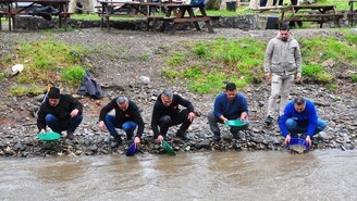 Kemalpaşa Deresinde 120 Kişi Altın Buldu