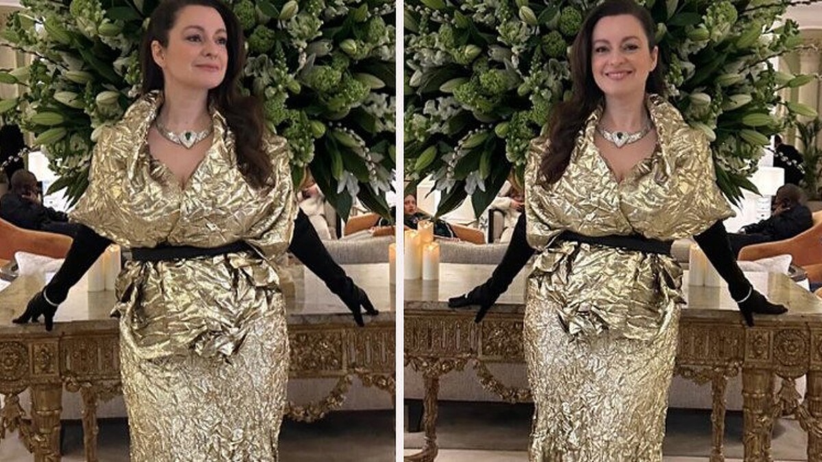 Prenses Victoria Monako Balosu'nda Roberto Cavalli İmzalı Kıyafetiyle Parladı