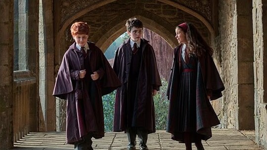 HBO'nun yeni Harry Potter dizisinde başrolleri üstlenecek üç çocuk oyuncunun...