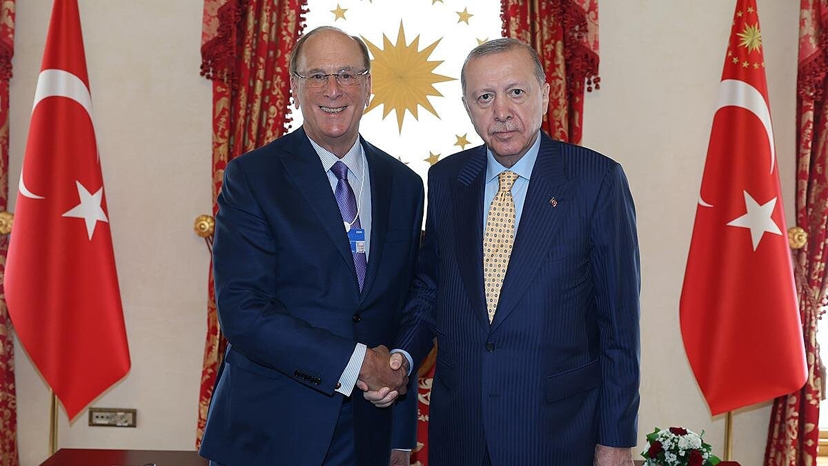 Erdoğan 23 Uluslararası Yatırımcıyla Dolmabahçe'de Bir Araya Geldi