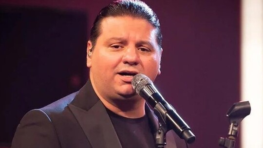 Kubat, Funda Arar ile çıktığı konser serisinde dikkat çekici biçimde zayıflamış...