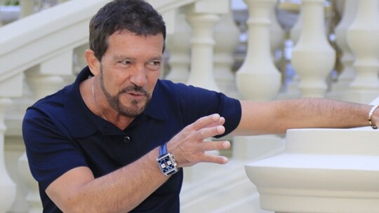Kalp krizi Antonio Banderas'ı hem hayatında hem kariyerinde köklü değişikliklere...