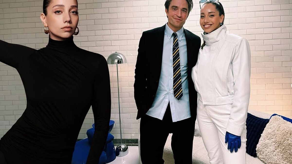 Özge Özacar Londra'da Robert Pattinson İle Buluştu