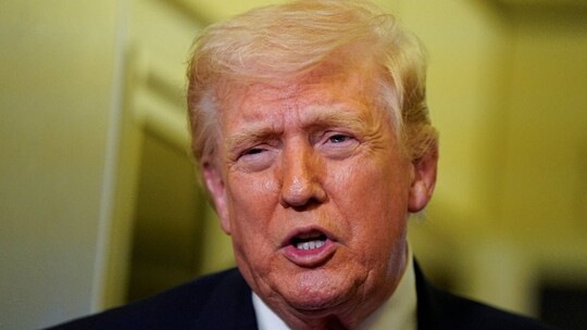 Trump İran'da Rejim Değişikliği Yaşandığını Öne Sürdü