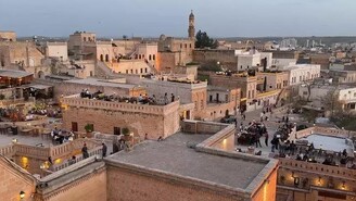 Uzak Şehir Dizisi Mardin'i Bayramda Ziyaretçi Akınına Uğrattı