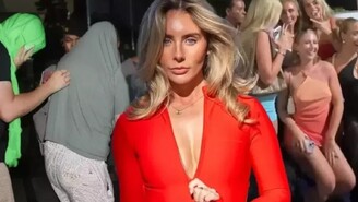 Bonnie Blue İkiz Bebek İçin İki Farklı Erkekle Birlikte Olduğunu İtiraf Etti...