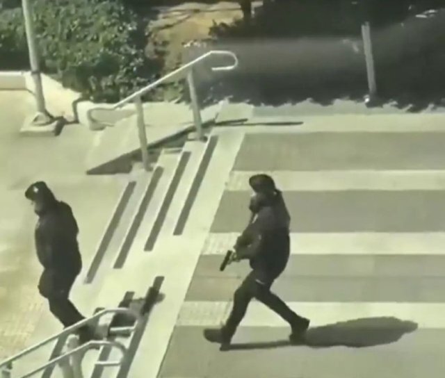 Beşiktaş Konsolosluk Saldırısında Polisle Alay Eden 8 Kişi Gözaltına Alındı