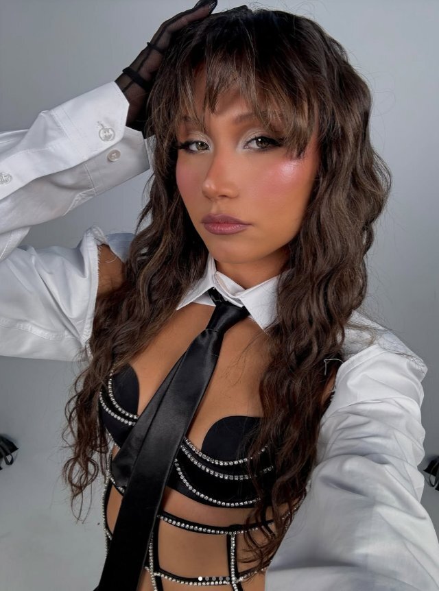 Manifest Üyesi Hilal Yelekçi Dans Videosuyla Sosyal Medyayı Salladı