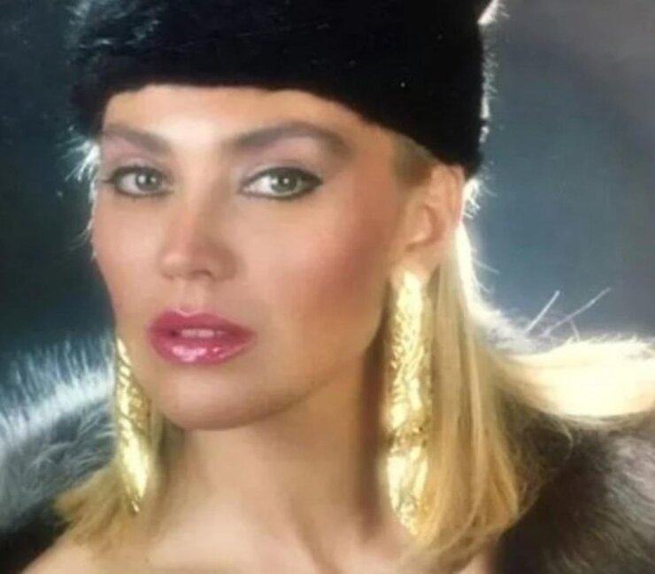 Sevtap Parman Alzheimer Tedavisi Gördüğü Bakım Merkezinde