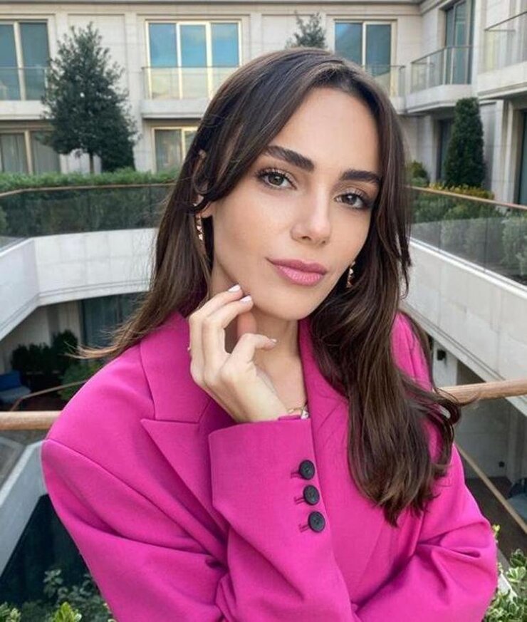 Yağmur Tanrısevsin Açıkladı: İlişkide Mizah Şart