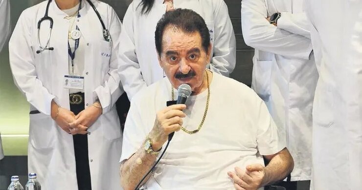 İbrahim Tatlıses Tüm Mal Varlığını Mehmetçik Vakfına Bağışlıyor