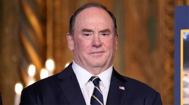 ABD Donanma Sekreteri Phelan İran Krizi Ortasında Görevden Ayrıldı