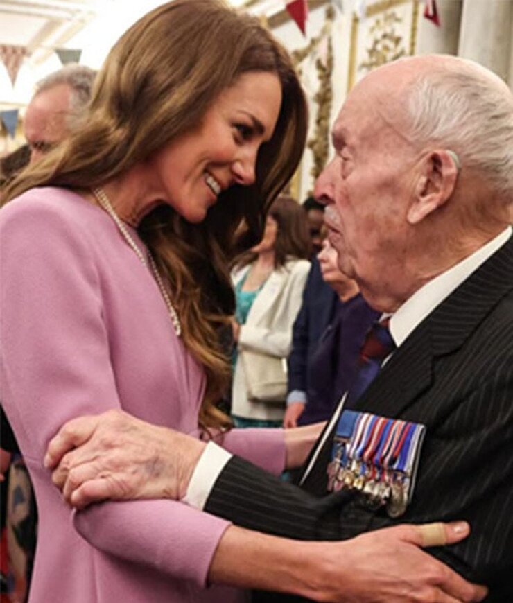 Prenses Kate 88 Yaşındaki Eski Polisi Gözyaşlarına Boğdu