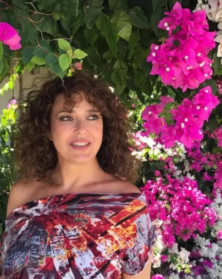 Yaprak Özdemiroğlu Sosyal Medyada Gündem Oldu