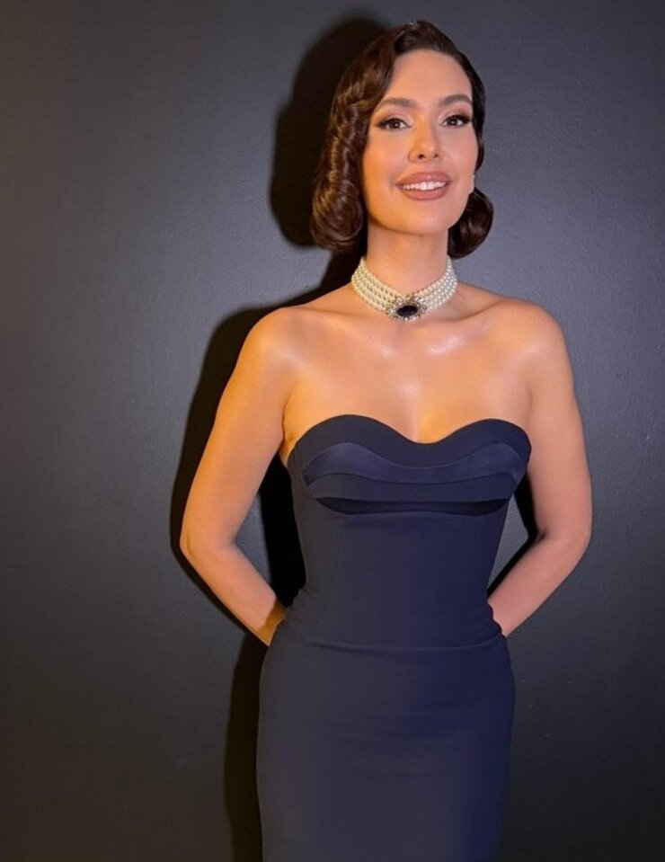 Bergüzar Korel 4 Ayda 20 Kilo Verdiği Süreci Anlattı