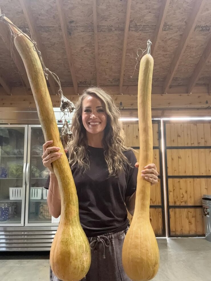 Carrie Underwood Sahneden Çiftliğe Döndü Sebze Yetiştiriyor