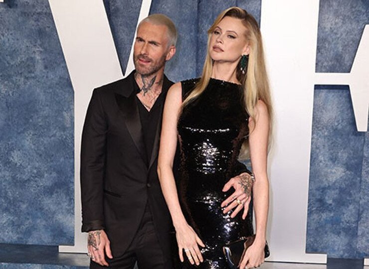 Behati Prinsloo Kocasının Telefonunu Her Gün Kontrol Ediyor