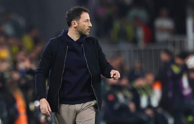 Tedesco İstifa Sorularını Sert Bir Şekilde Reddetti