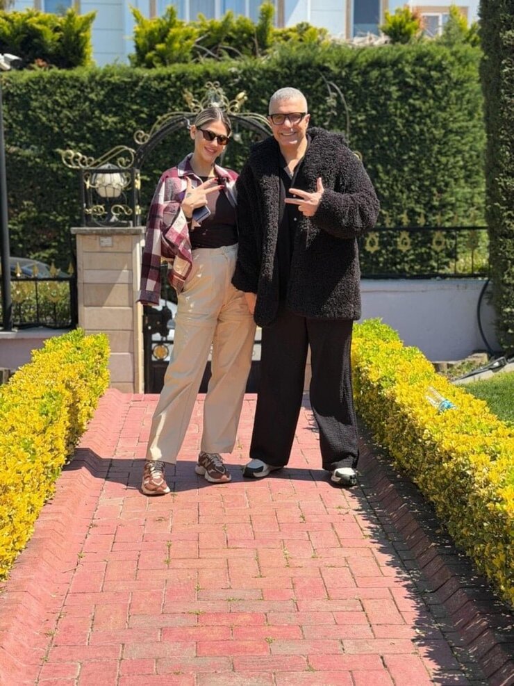 Claude responded: Berdan Mardini ve Dilara Talay Barıştı Sosyal Medyadan Paylaştı