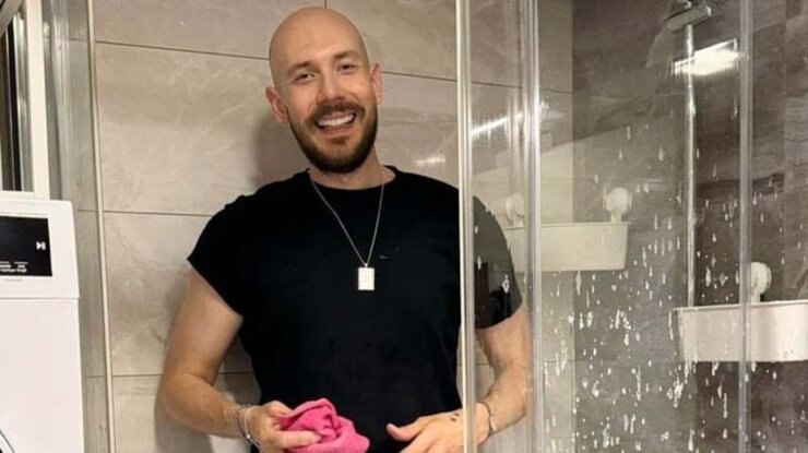 Cem Özkök Dövmesiyle Namaz Kıldığı Eleştirilerine Yanıt Verdi