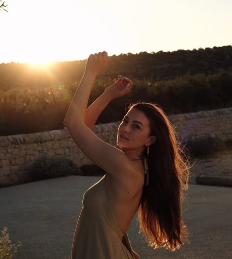 Burcu Özberk Beğendiği Teklif Gelmeyince Mola Verdiğini Açıkladı