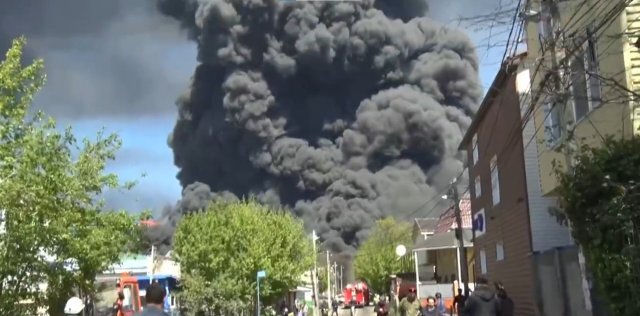 Tuapse Rafinerisindeki Yangın Söndürülemiyor Putin Devreye Girdi