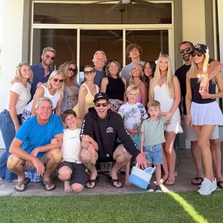 Christina Haack ve Tarek El Moussa Boşanmalarına Rağmen Paskalyayı Birlikte Kutladı