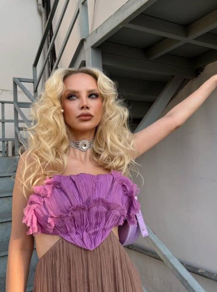 Ayşenur Balcı Estetik Sonrası Tanınmaz Hale Geldi