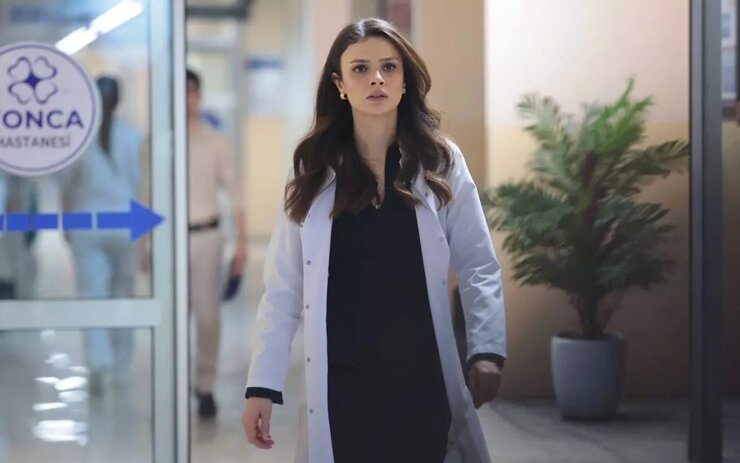 Gonca Cilasun Uzak Şehir Sezon Finali İçin Sürpriz Sinyali Verdi