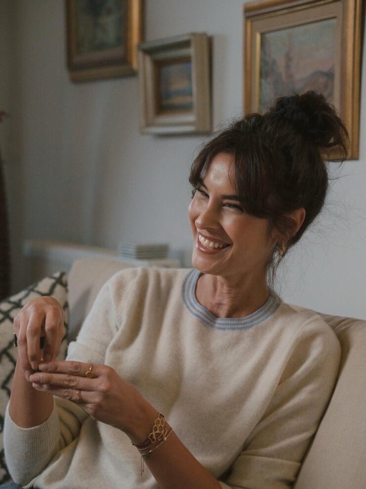 Arzum Onan Fit Pozlarıyla Sosyal Medyada Gündem Oldu