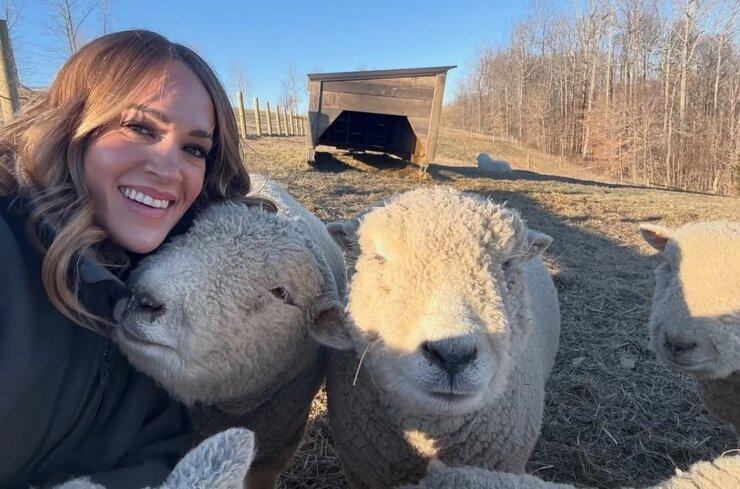 Carrie Underwood Sahneden Çiftliğe Döndü Sebze Yetiştiriyor