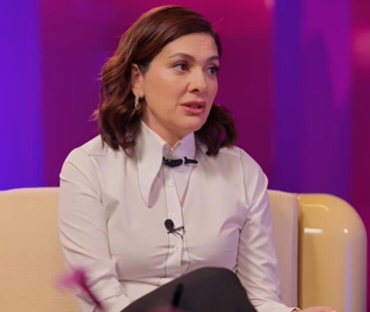 Bergüzar Korel 4 Ayda 20 Kilo Nasıl Verdiğini Anlattı