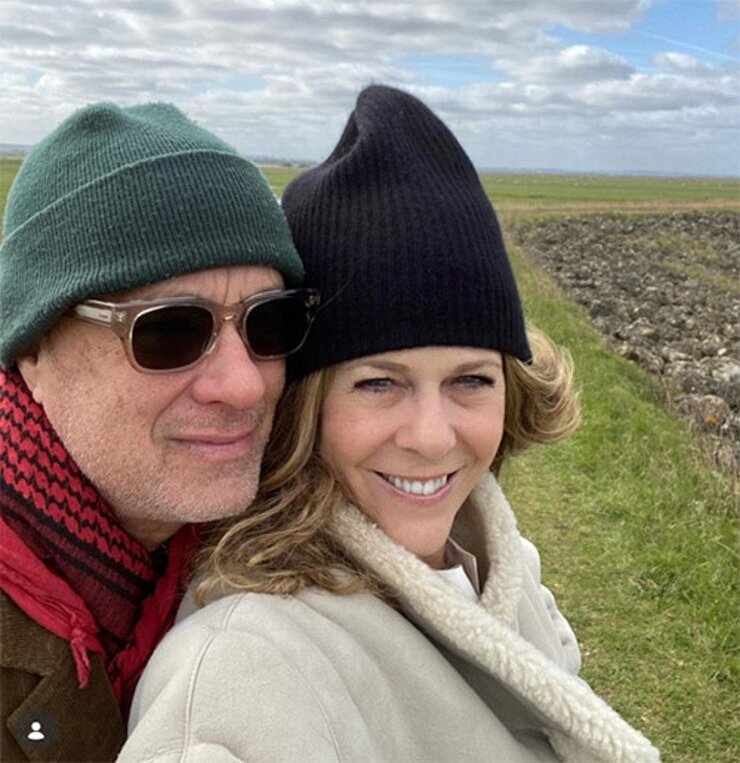 Rita Wilson Meme Kanseri Teşhisinde Tom Hanks'e Yaptığı İsteği Anlattı