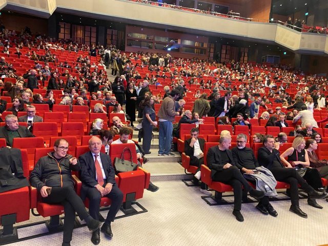 Orhan Miroğlu Hadise Sorusunu Orta Doğu Gelişmeleriyle Karıştırdı