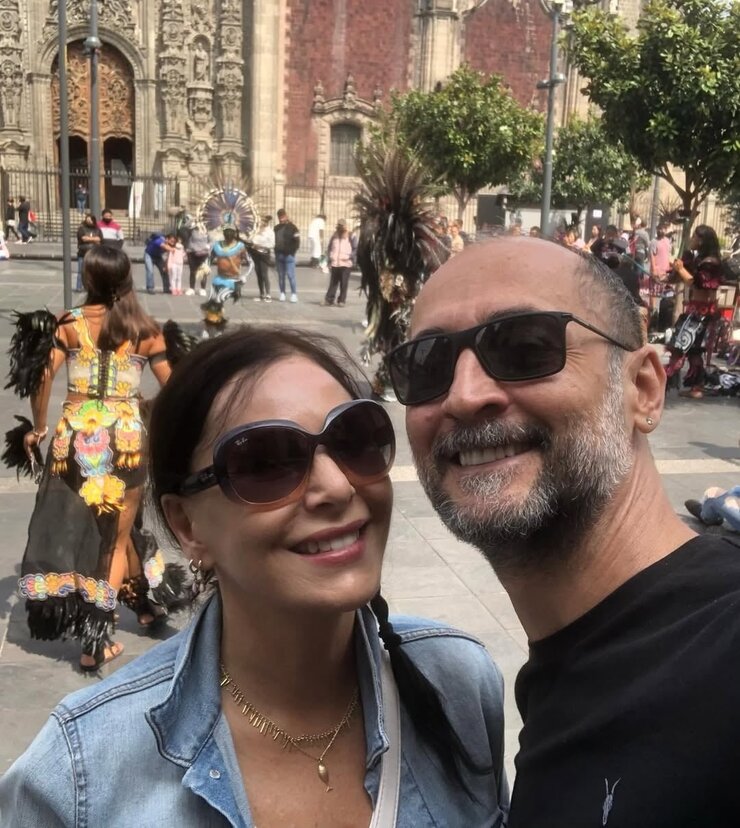 Şenay Gürler Ve Semih Saygıner 12 Yıllık Aşklarını Kutladı