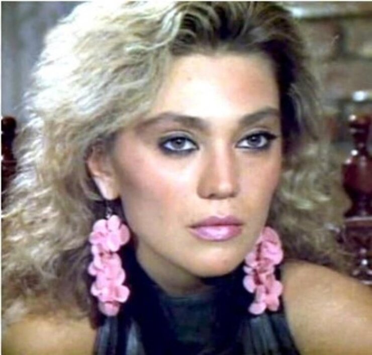 Sevtap Parman Alzheimer Tedavisi Gördüğü Bakım Merkezinde