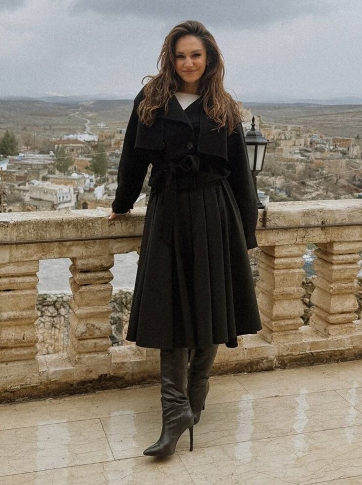 Sahra Şaş Uzak Şehirde Nare Karakteriyle Sosyal Medyayı Salladı