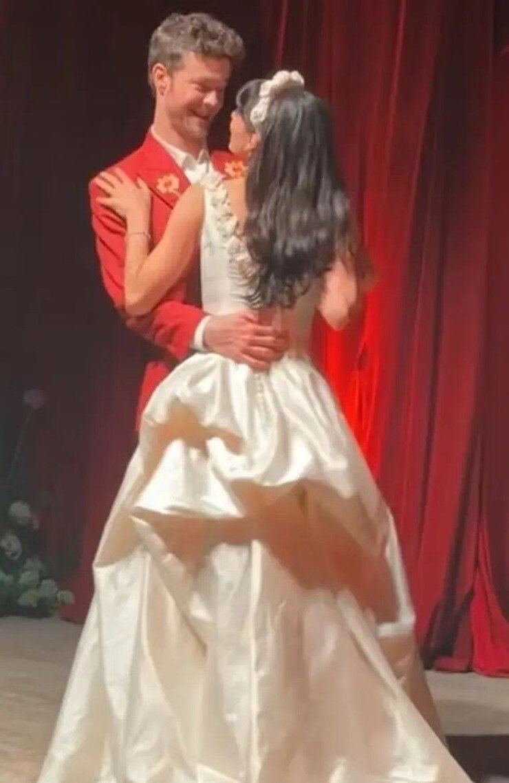 Jack Quaid Ve Claudia Doumit Avustralya'da Evlendi