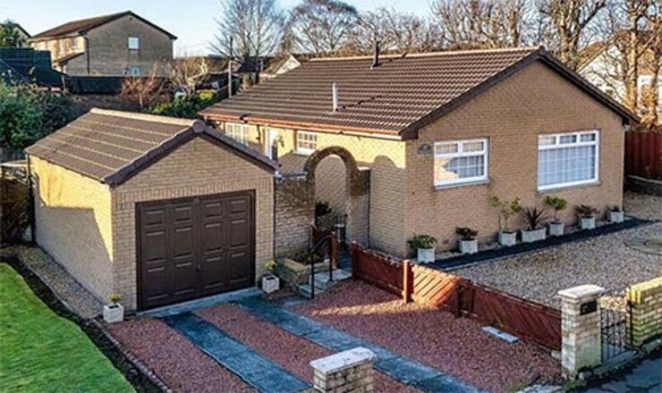 Susan Boyle 30 Milyon Sterline Rağmen 245 Bin Sterlinlik Mütevazı Ev Aldı