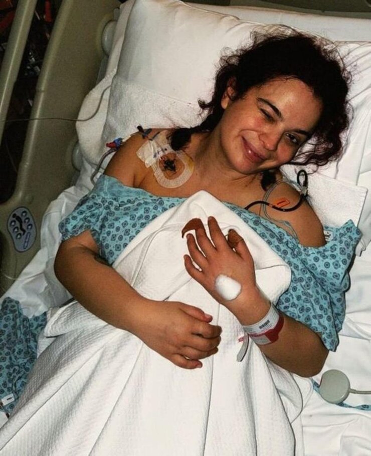 Aslı Bekiroğlu 8 Ameliyat Sonrası Güldüren Paylaşım Yaptı