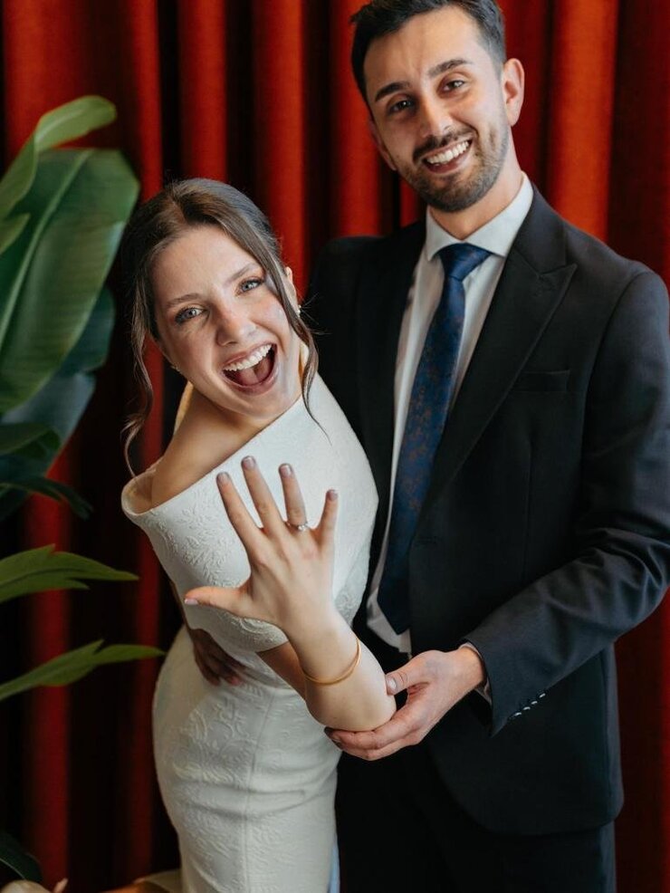 Dilara Kurtulmuş Sevgilisi Umutcan Ekmez İle Nişanlandı