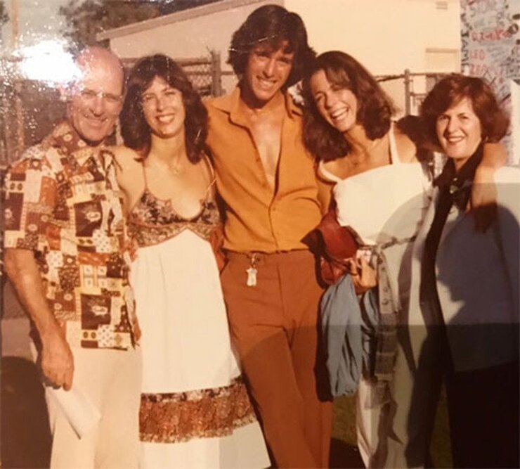 Rita Wilson Babasının Gizli Ailesini 56 Yaşında Öğrendi