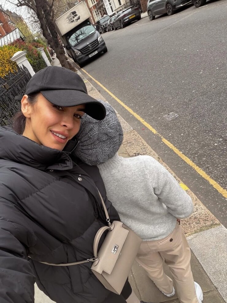 Engin Altan ve Neslişah Çifti Londra'ya Yerleşiyor