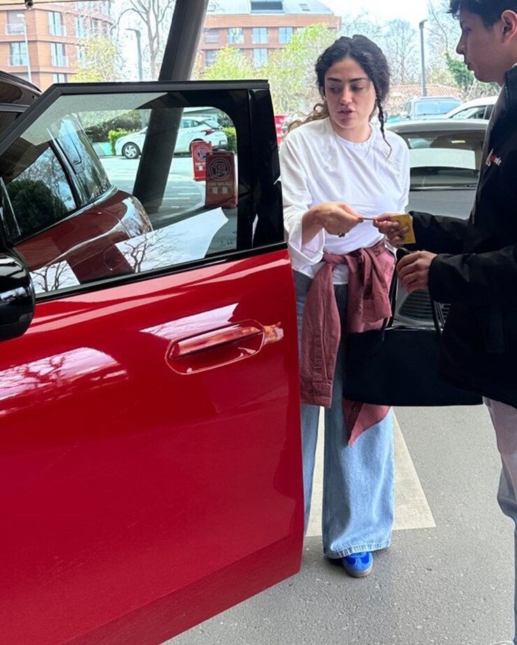 İbrahim Tatlıses Ameliyat Oldu Ailesi Yanından Ayrılmadı