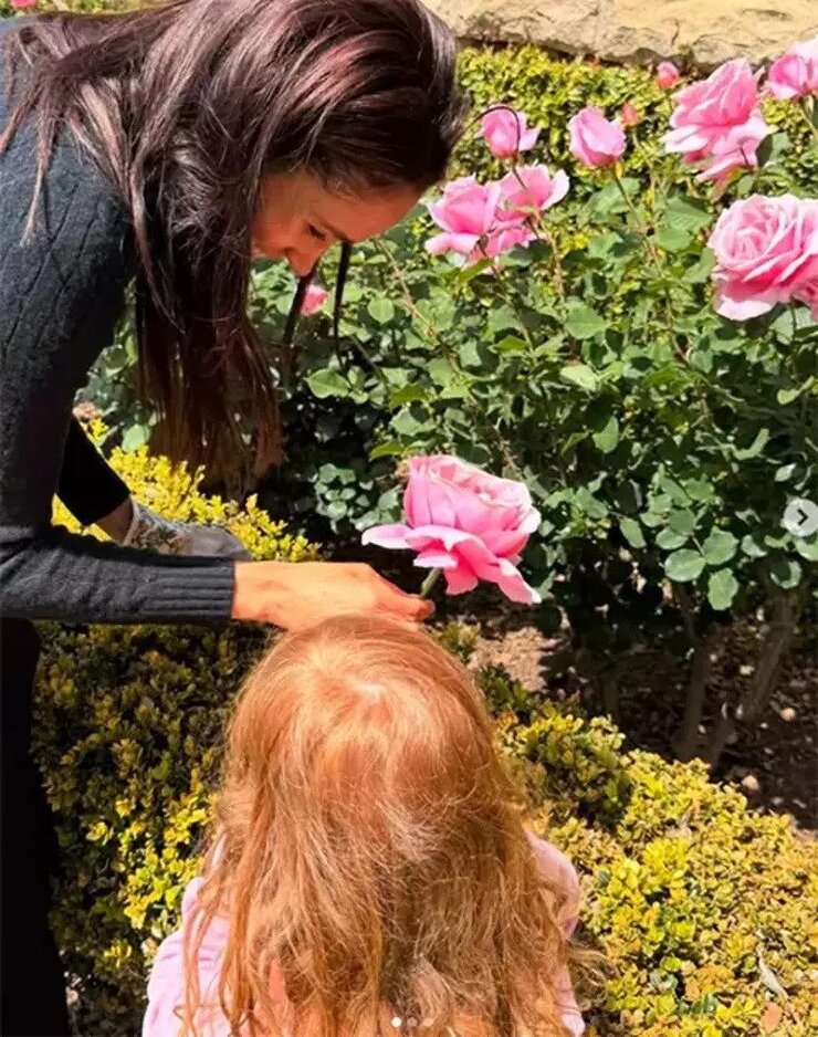 Claude responded: Meghan Markle Çocuklarının Unvanlarını Mum Satışında Kullandı