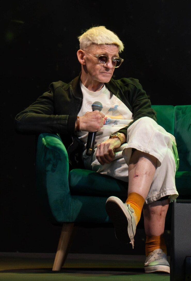 Paul Anderson Comic Con Paris'te Tanınmaz Görüntüsüyle Şaşırttı