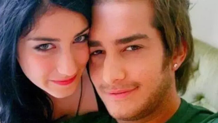 Hazal Kaya Ve Enis Arıkan Aynı Liseden Mezun Oldu