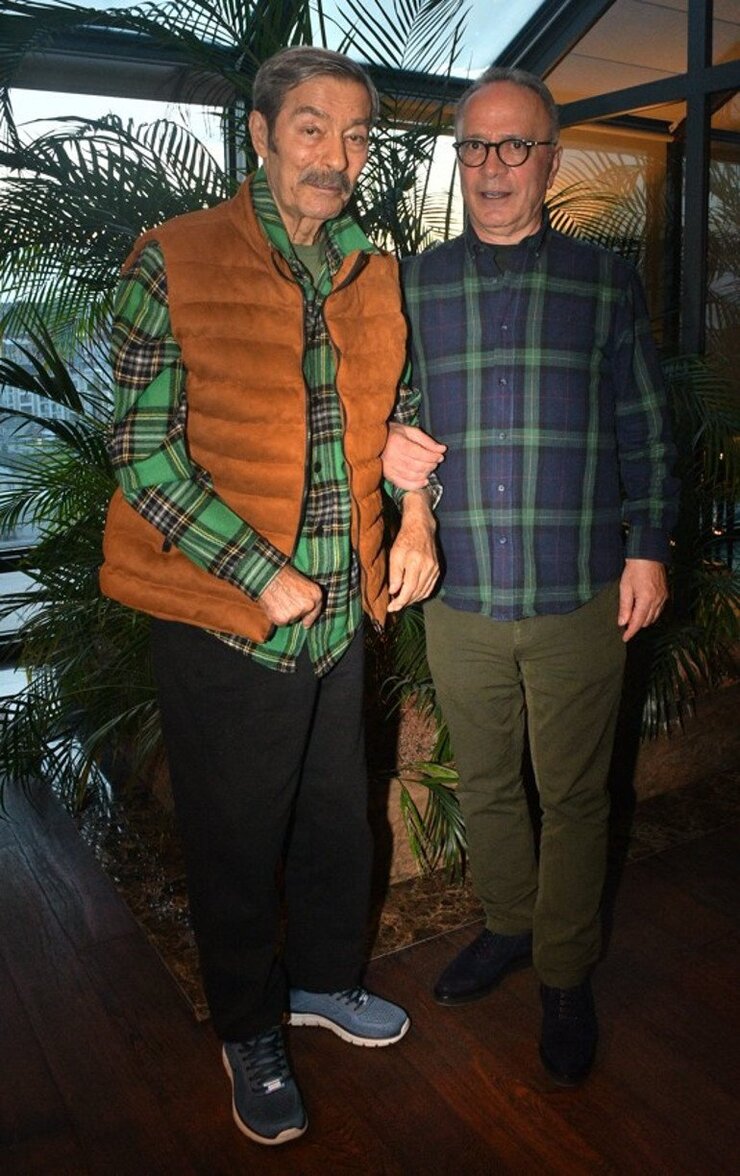 Kadir İnanır Fizik Tedavide Ayağa Kalktı