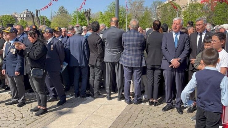 CHP Gaziantep Yönetimi 23 Nisan Mehter Gösterisine Sırtını Döndü