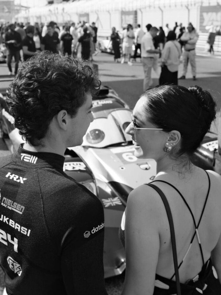 Cemre Baysel Ve Cem Bölükbaşı Ayrıldı